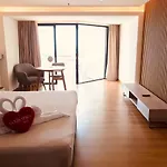 Sandy Spring Hotel
