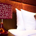 โรงแรม Suncity