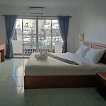 Liya โรงแรม 3*