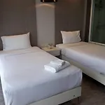โรงแรม Place Serviced 3*