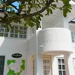 Hotel Jomtien Garden & 4*