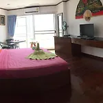 View Talay 1 Jomtien Bed & Breakfast 4*