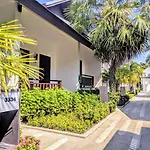 Long Garden & Pavilions Hotel