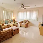Apartment Butterfly Garden Boutique Residences: Luxury Oasis With Spacious
