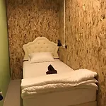 Hostel Baan Wararin