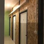 Hostel Baan Wararin *