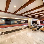 Hotel Mountain & Convention Center Pattaya