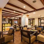 Hotel Mountain & Convention Center Pattaya
