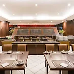 Mountain & Convention Center 4* Pattaya
