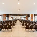 Mountain & Convention Center Hotel