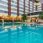 Mountain & Convention Center Hotel