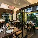 Mountain & Convention Center Hotel 4*