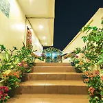 Butterfly Garden Boutique Residences: Luxury Beachside Lifestyle *