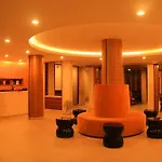 Honey Lodge *
