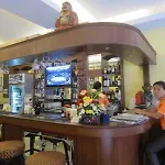 Guest house Robin's Nest & Restaurant *
