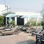 Diamond Beach Hotel