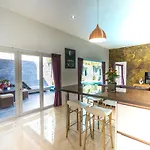 Majestic By Korawan Villa Pattaya