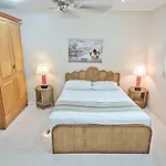 Butterfly Garden Boutique Residences Large Luxury Apts And A Lifetsyle Destination By Neang, Everything Need Right Here 1-3 Bedrooms 110 To 190 Sq Mtrs, 2 Full Bathrooms, Rain Shower, Bath, Bbq, Free Wifi, Staff 24-7, Close To Beac Pattaya