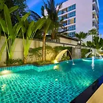 Good !! Water Park Apartment *