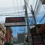Rouge Service Apartment