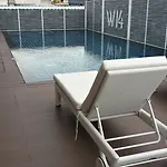 W14 โรงแรม