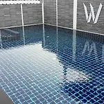 W14 โรงแรม 3*