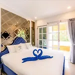 Villa 4bd Pool With Jacuzzi - Exquisite Pool A