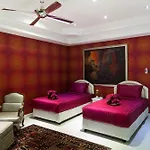 Villa Sharrow Bay Pattaya