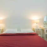 3Br Pool & Bbq Holiday Cottage