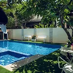 Nagawari Art Maldives Bbq Pattaya โรงแรม