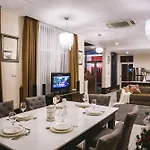 Nagawari Art Maldives Bbq Pattaya โรงแรม