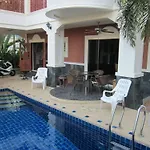 Baan Kanittha - 5 Bedrooms Pool Villa