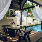 Nagawari Art Maldives Bbq Pattaya 2*