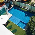 โรงแรม Nagawari Art Maldives Bbq Pattaya