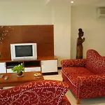 Amstellux Apartments
