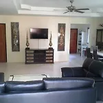 Baan Kanittha - 4 Bedrooms Garden Villa