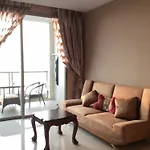 อพาร์ทเม้น The Riviera Wongamat Hong *