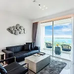 Amari Residences 5*