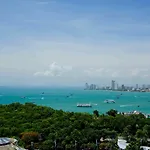 Hotel Amari Residences 5*