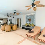 Luxury Pool Villa 52 4Br 8-10 Persons