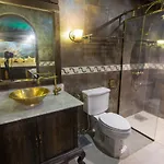 Hotel Castle Suites 5*
