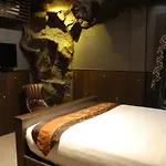 Hotel Castle Suites