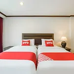 Oyo 285 The Modern Place Pattaya