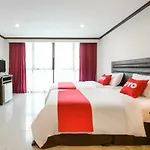 Oyo 285 The Modern Place