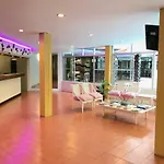 Hotel At Nine 2*