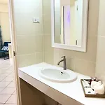 Hotel At Nine 2*