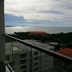 The Peak Towers Sea View อพาร์ทเม้น *