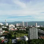 The Peak Towers Sea View อพาร์ทเม้น Pattaya