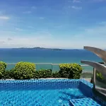 The Peak Towers Sea View อพาร์ทเม้น *