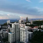 The Peak Towers Sea View * Pattaya